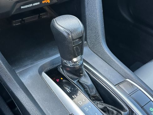 Used 2018 Honda Civic LX image 32