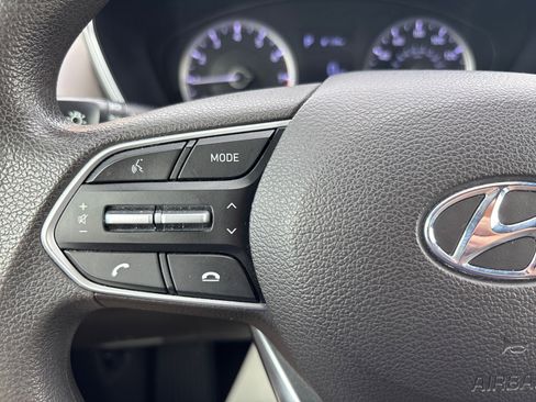 Used 2020 Hyundai Santa Fe SE image 25