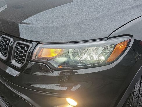 New 2026 Jeep Compass Latitude image 30