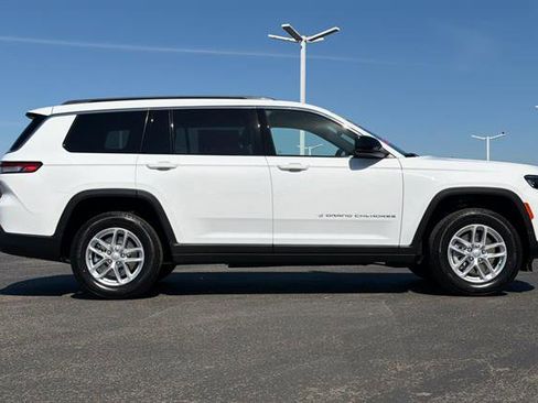 New 2026 Jeep Grand Cherokee L Laredo AWD/4WD image 3