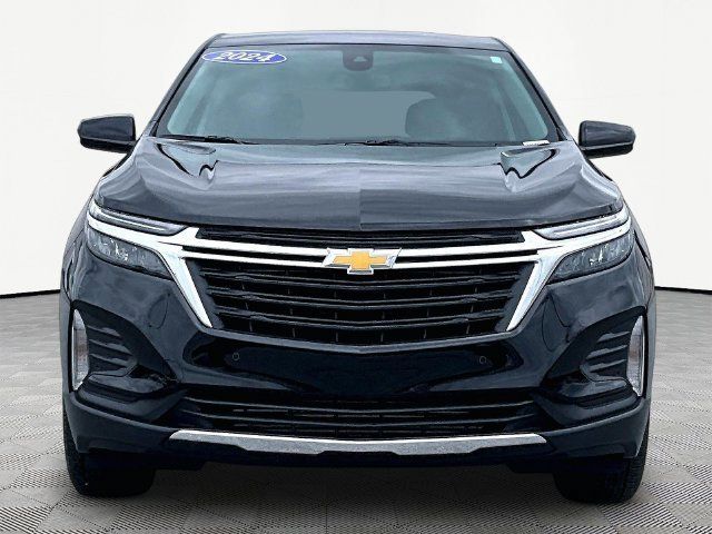 Used 2024 Chevrolet Equinox LT AWD/4WD image 2