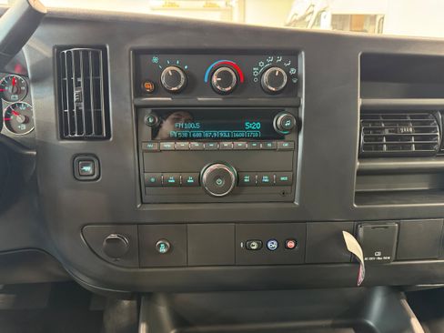 Used 2025 Chevrolet Express 3500 Extended w/ Driver Convenience Package RWD image 11