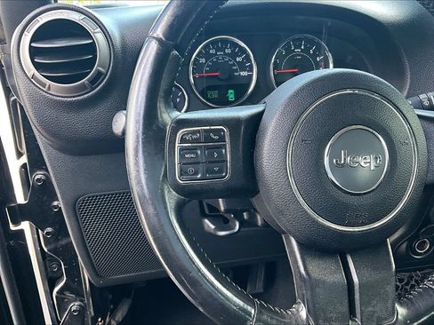 Used 2016 Jeep Wrangler Unlimited Sport w/ Mopar Black Appearance Group AWD/4WD image 17