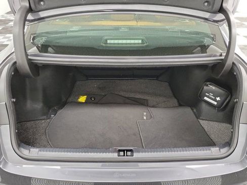 Used 2024 Lexus IS 300 w/ Comfort Package RWD image 9