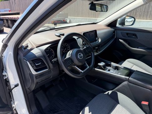 Used 2021 Nissan Rogue S FWD image 22