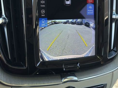 Used 2023 Volvo XC60 B5 Plus w/ Climate Package image 29
