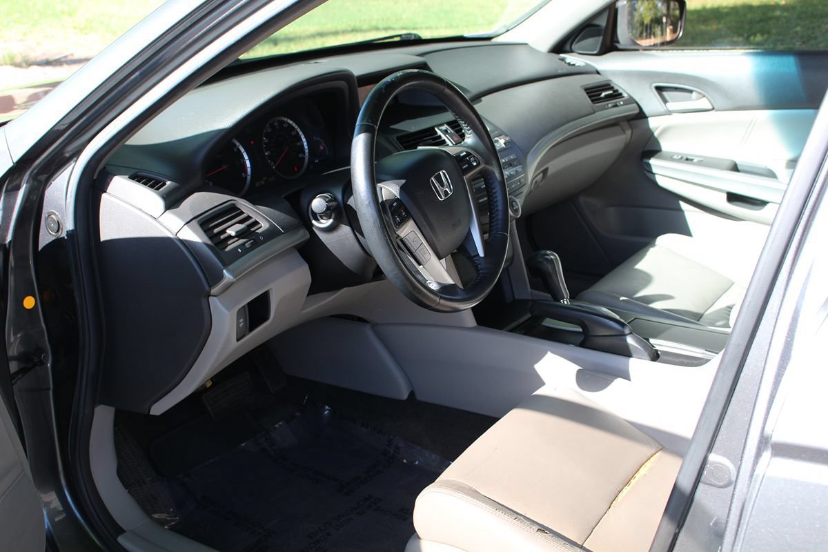Used 2010 Honda Accord EX-L image 7