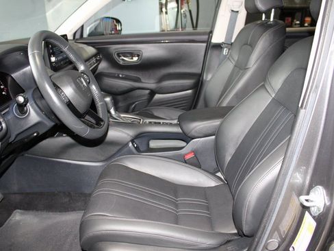 Used 2023 Honda HR-V EX-L image 12