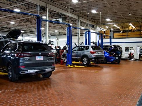 Certified 2024 BMW X5 xDrive40i w/ Parking Assistance Package image 41