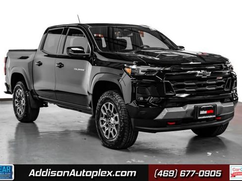 Used 2026 Chevrolet Colorado Z71 w/ Technology Package AWD/4WD image 1