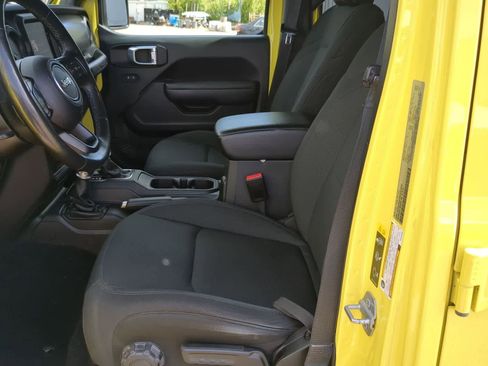 Certified 2022 Jeep Wrangler Unlimited Sport AWD/4WD image 16