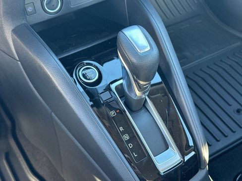 New 2025 Nissan Versa SR w/ Trunk Package image 30