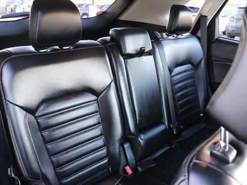 Used 2022 Ford Edge SEL w/ Convenience Package image 12