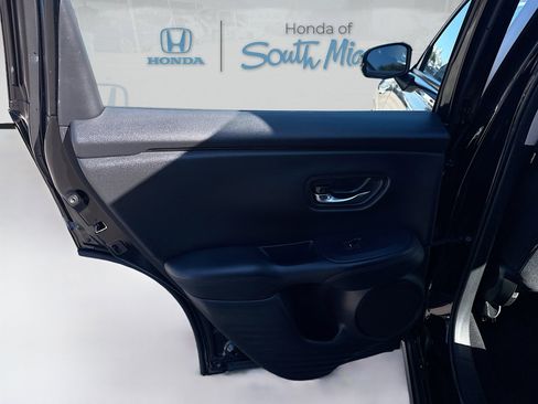 Certified 2023 Honda HR-V LX image 24