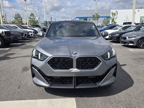 Used 2025 BMW X2 xDrive28i image 2