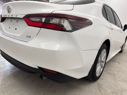 Used 2022 Toyota Camry LE FWD image 22