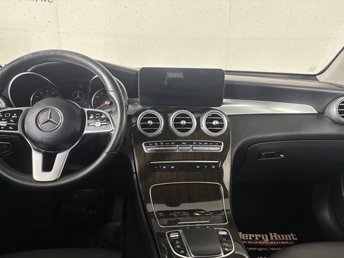 Used 2021 Mercedes-Benz GLC 300 4MATIC image 23