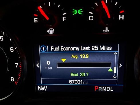 Used 2019 Chevrolet Blazer LT FWD image 13