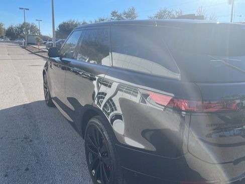 Used 2024 Land Rover Range Rover Sport Dynamic SE image 4