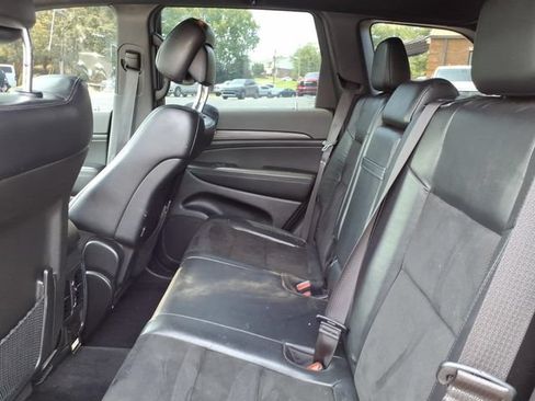 Used 2022 Jeep Grand Cherokee Laredo X AWD/4WD image 6