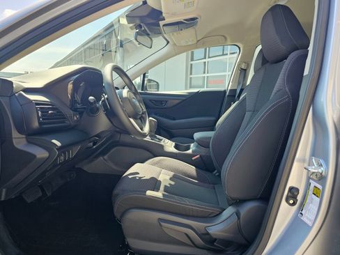 Used 2025 Subaru Outback AWD/4WD image 19