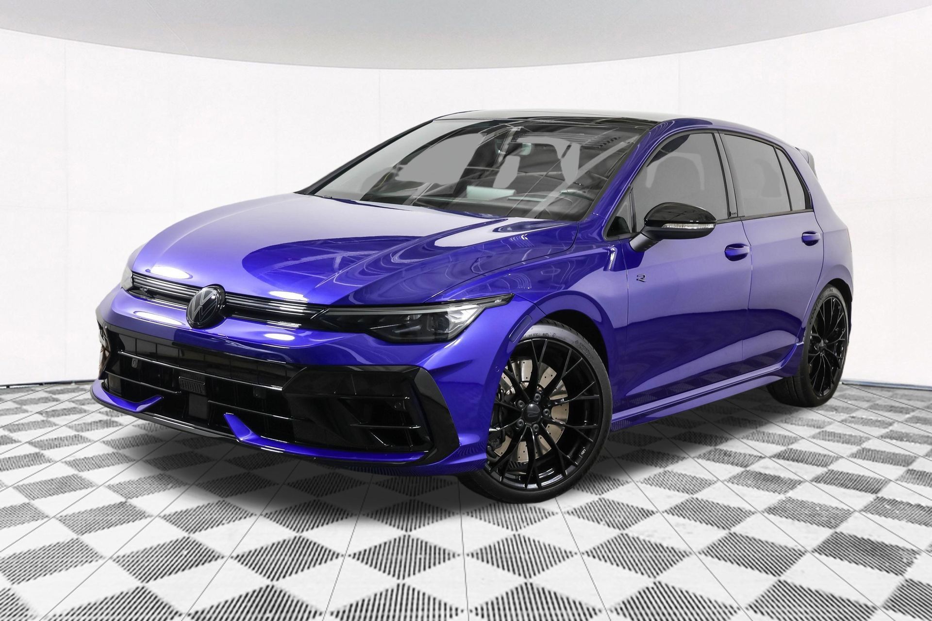 Used 2025 Volkswagen Golf R Black Edition AWD/4WD image 2
