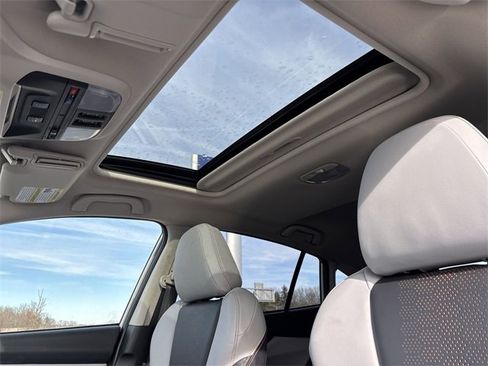 Used 2023 Subaru Crosstrek 2.5i Limited w/ Popular Package #4 image 27