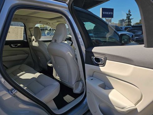 New 2026 Volvo XC60 T8 Ultra w/ Protection Package Premier AWD/4WD image 12