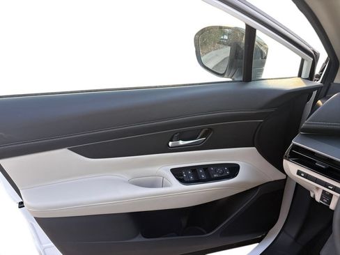 New 2026 Nissan Murano SV AWD/4WD image 17