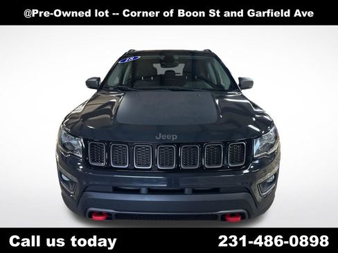 Used 2018 Jeep Compass Trailhawk w/ Leather Interior Group AWD/4WD image 8