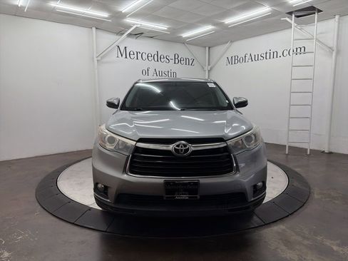 Used 2015 Toyota Highlander Plus image 2