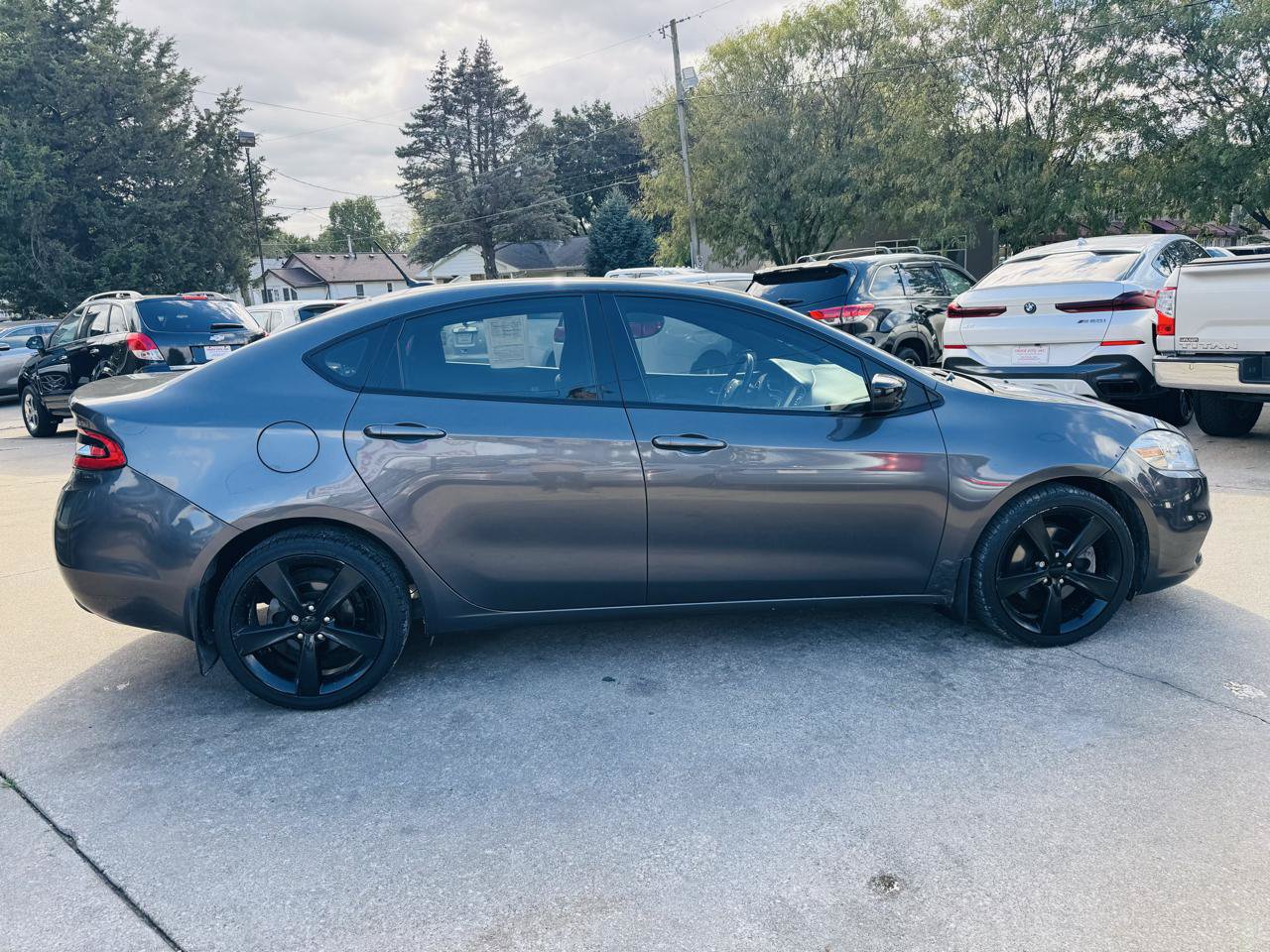Used 2015 Dodge Dart SXT FWD image 2