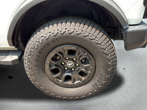 Used 2022 Ford Bronco Wildtrak AWD/4WD image 29