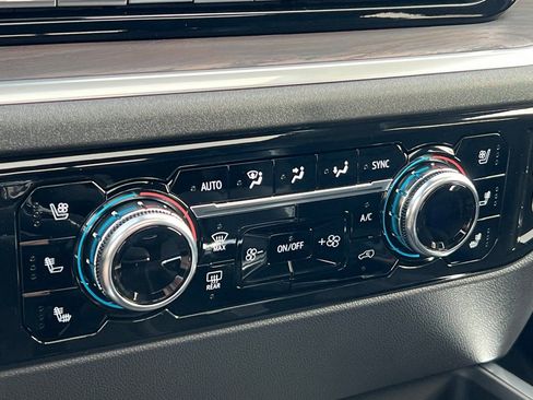 New 2026 GMC Sierra 1500 SLT w/ SLT Convenience Package image 19