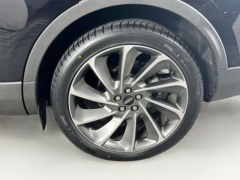 Used 2020 Lincoln Nautilus Reserve w/ Equipment Group 201A FWD image 11