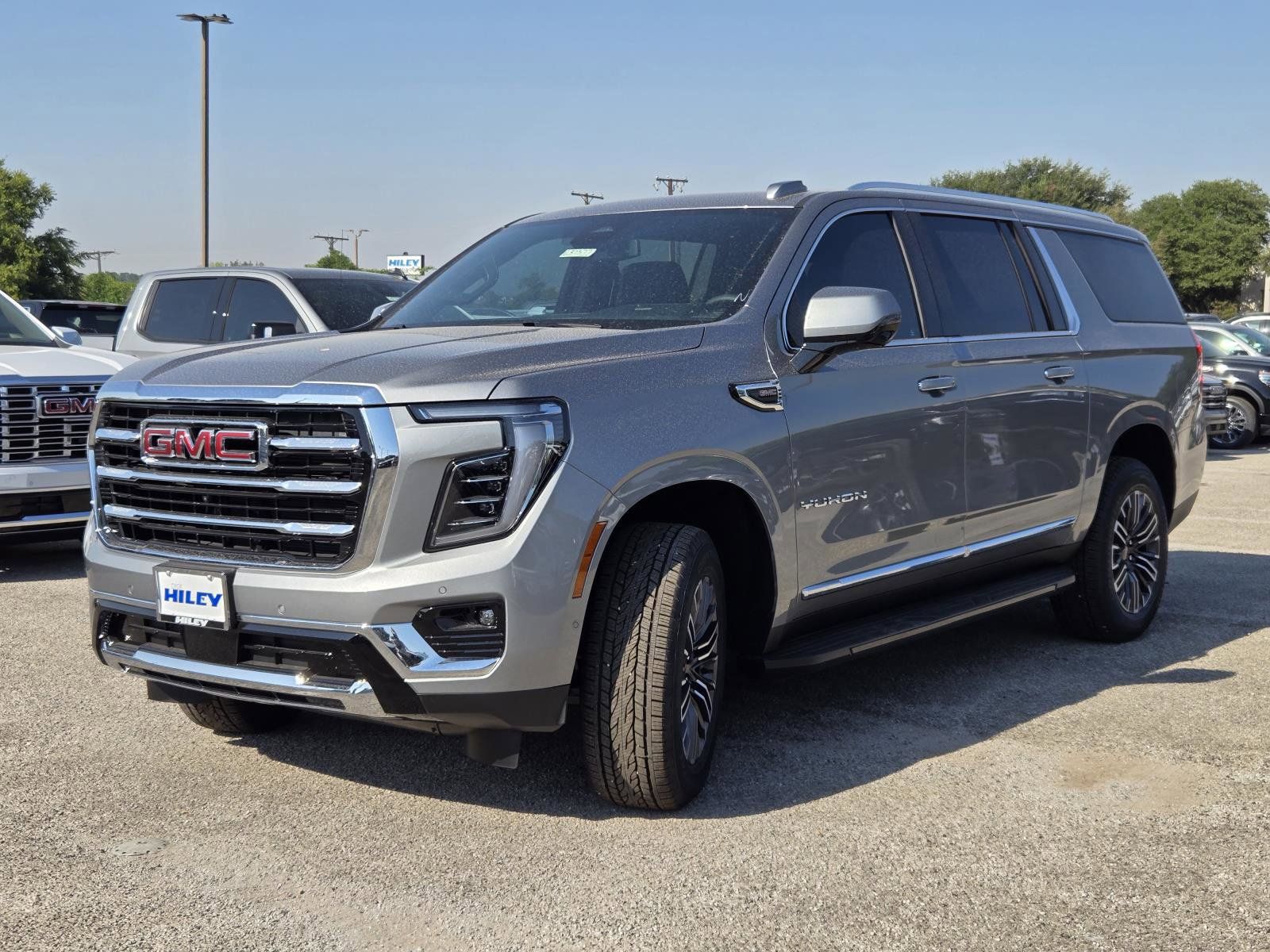 New 2026 GMC Yukon XL Elevation RWD image 2
