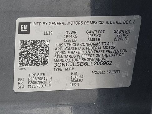Used 2020 Chevrolet Trax LT w/ LT Convenience Package FWD image 33