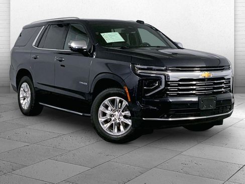 Used 2025 Chevrolet Tahoe Premier AWD/4WD image 1