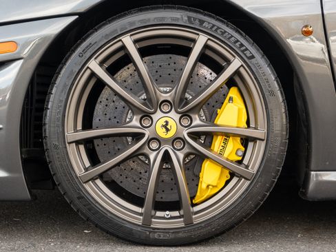 Used 2009 Ferrari F430 Scuderia RWD image 12