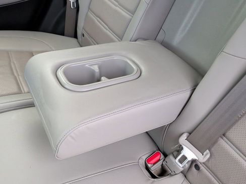Used 2018 Honda CR-V Touring image 34