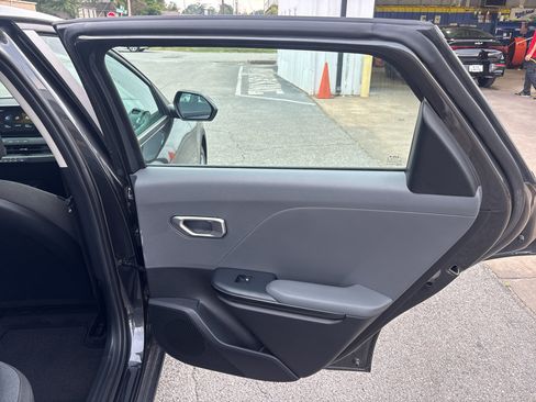 Used 2025 Kia K4 FWD image 15