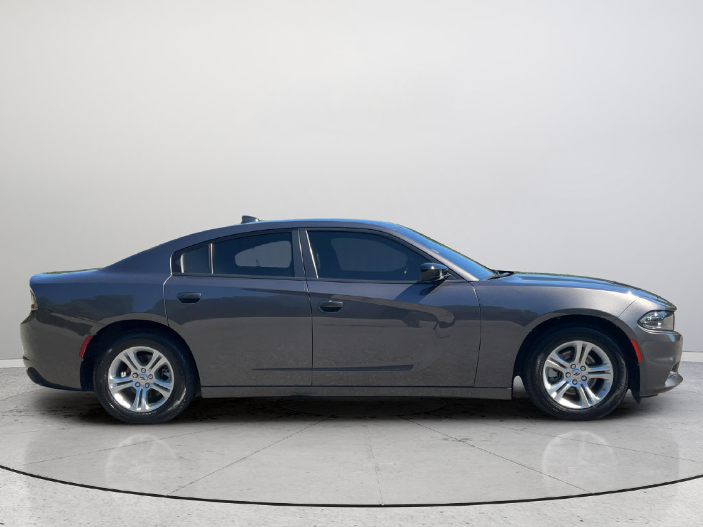 Used 2023 Dodge Charger SXT RWD image 9