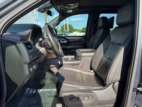 Used 2021 Chevrolet Tahoe High Country w/ Premium Package RWD image 14