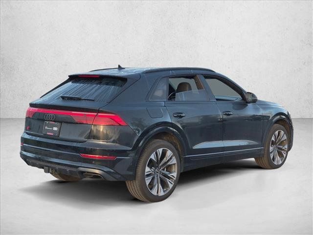 Used 2024 Audi Q8 Premium Plus w/ Premium Plus Package AWD/4WD image 5