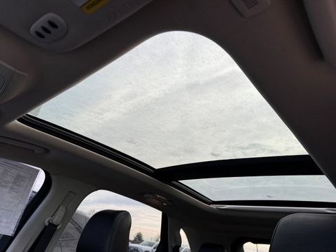 Used 2020 Ford Edge SEL w/ Convenience Package image 16