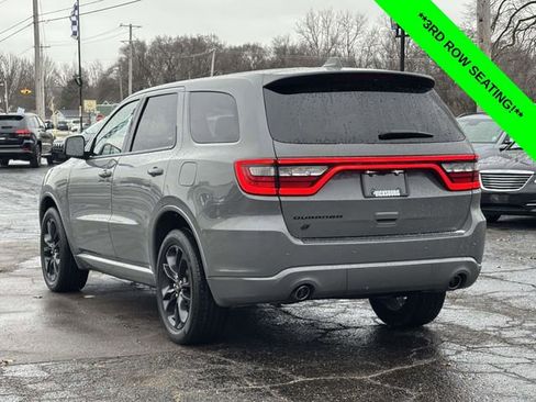 Used 2022 Dodge Durango SXT w/ Blacktop Package image 2