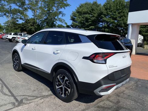 Used 2023 Kia Sportage EX AWD/4WD image 3