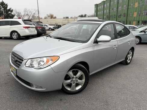 Used 2009 Hyundai Elantra SE w/ Premium Pkg 4 image 3