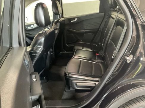 Used 2024 Ford Escape Platinum AWD/4WD image 22