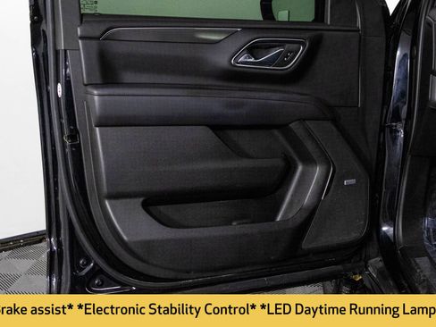 Used 2023 Chevrolet Suburban RST w/ Luxury Package image 36